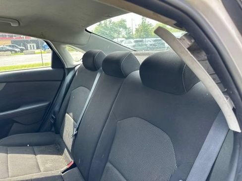 Used 2021 Kia Forte LXS FWD image 16