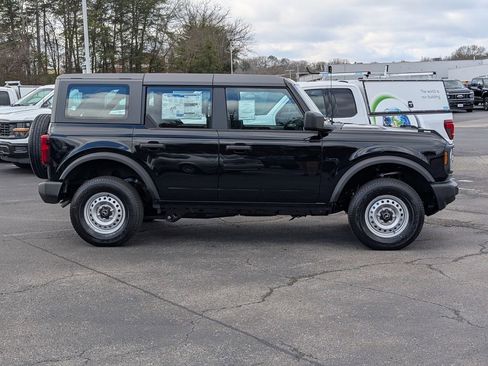 New 2025 Ford Bronco 4-Door AWD/4WD image 3