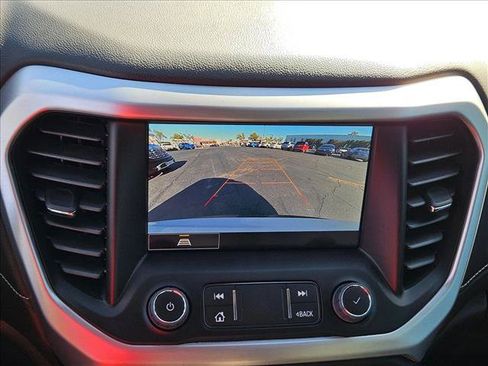 Certified 2023 GMC Acadia SLT w/ Preferred Package AWD/4WD image 14