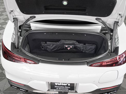 New 2025 Mercedes-Benz SL 63 AMG S e Performance 4MATIC image 9