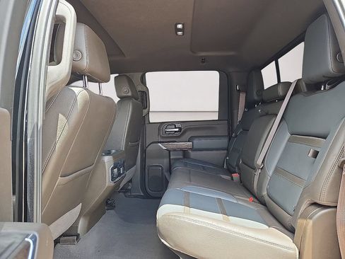 Used 2022 GMC Sierra 3500 Denali AWD/4WD image 15