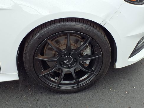 Used 2017 Ford Focus ST w/ Equipment Group 402A FWD image 30
