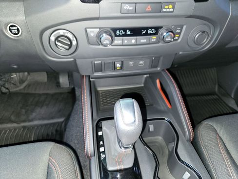Certified 2024 Nissan Frontier PRO-4X w/ Technology Package image 18