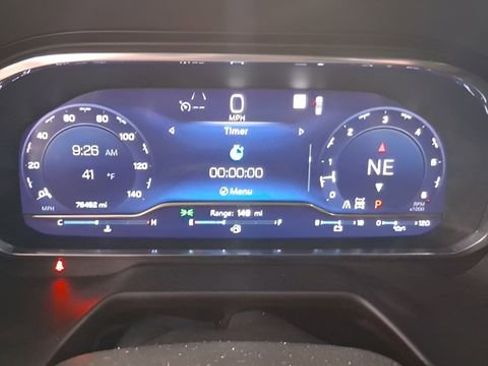 Used 2022 Chevrolet Suburban High Country AWD/4WD image 31