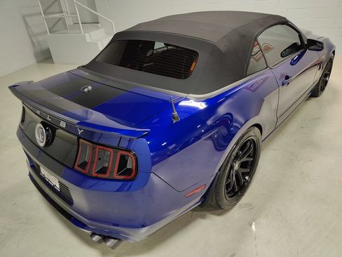 Used 2013 Ford Mustang Shelby GT500 RWD image 16