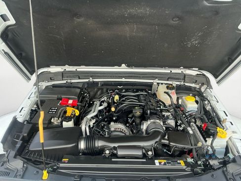 Used 2022 Jeep Wrangler Unlimited Sahara w/ Cold Weather Group image 18