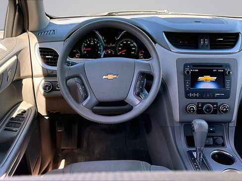 Used 2015 Chevrolet Traverse LS FWD image 6