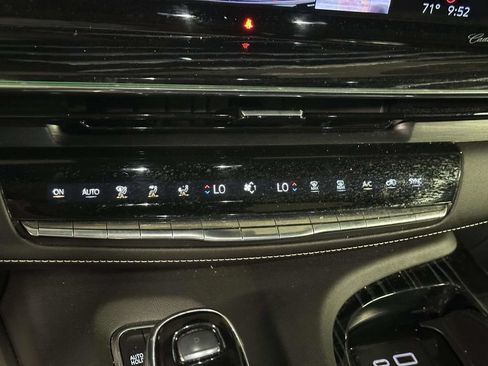 Certified 2022 Cadillac Escalade ESV Sport w/ Touring Package AWD/4WD image 27