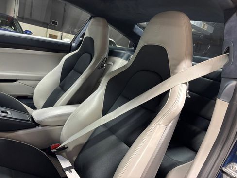 Used 2019 Porsche 911 Carrera GTS RWD image 32