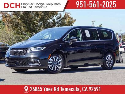 Certified 2024 Chrysler Pacifica Select