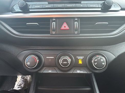 Used 2024 Kia Forte LXS image 17