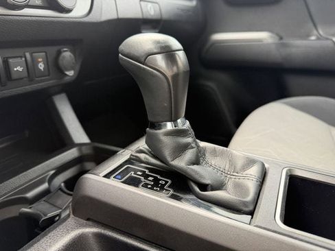 Used 2023 Toyota Tacoma TRD Off-Road image 20