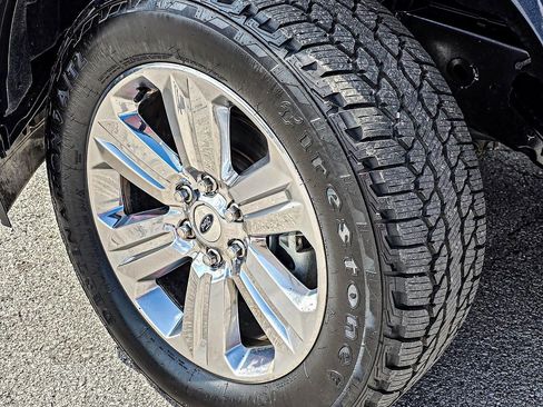 Used 2020 Ford F150 Lariat w/ Equipment Group 502A Luxury image 10