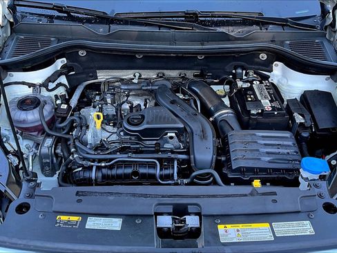 Used 2022 Volkswagen Taos SE w/ IQ.Drive SE Package image 22