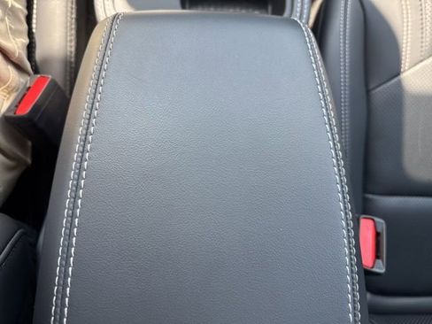 Used 2025 Ford Mustang Mach-E Premium AWD/4WD image 28