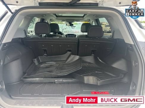 Used 2024 GMC Terrain SLE w/ Driver Convenience Package FWD image 42