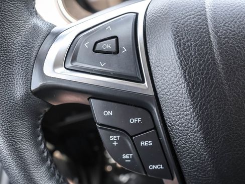 Used 2022 Ford Edge SEL image 26