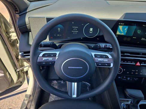 New 2025 Hyundai Santa Cruz SEL image 9