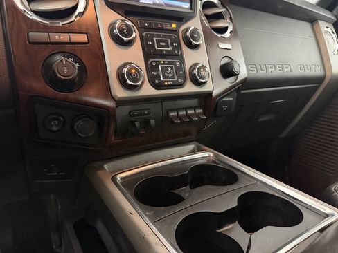 Used 2015 Ford F250 Lariat w/ Chrome Package AWD/4WD image 24