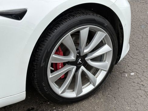 Used 2018 Tesla Model 3 Long Range image 9