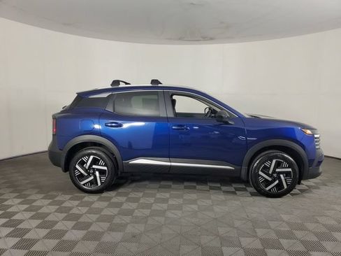 New 2026 Nissan Kicks SV w/ Cold Weather Package FWD image 9