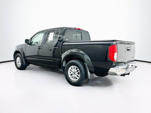 Used 2018 Nissan Frontier SV AWD/4WD image 5