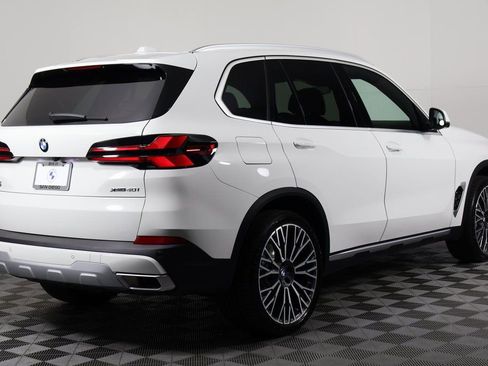 New 2026 BMW X5 xDrive40i AWD/4WD image 2