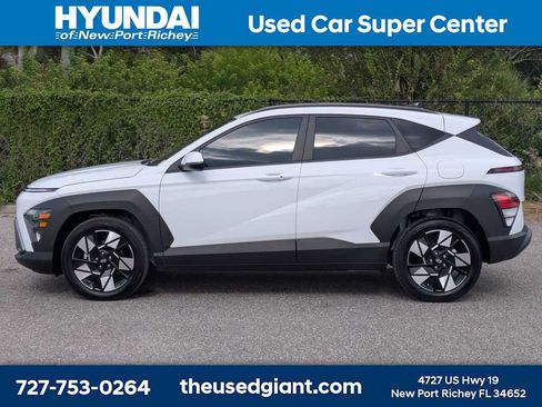 Certified 2024 Hyundai Kona SEL FWD image 2