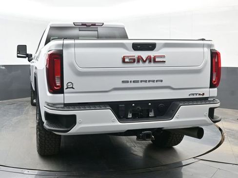 Used 2021 GMC Sierra 2500 AT4 w/ AT4 Premium Plus Package image 13