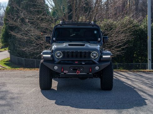 Used 2024 Jeep Wrangler Rubicon 392 image 4