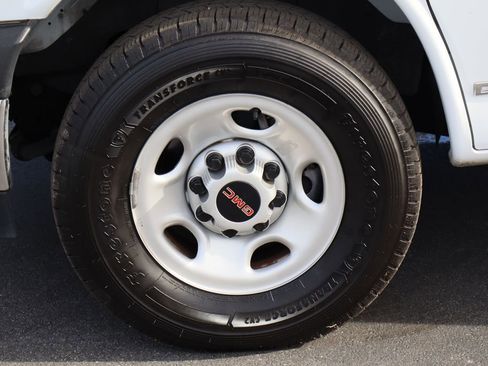 Used 2023 GMC Savana 3500 w/ Power Convenience Package image 32