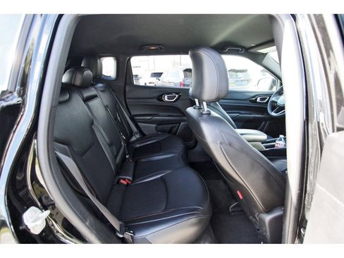 Used 2023 Jeep Compass Trailhawk image 10