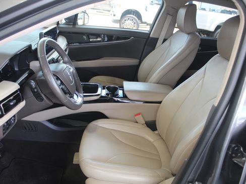 Used 2022 Lincoln Nautilus FWD w/ Premium Package image 27