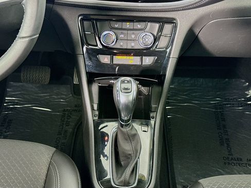 Used 2022 Buick Encore Preferred w/ Safety Package image 35