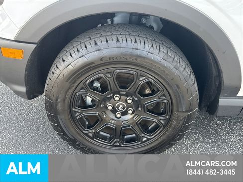 Used 2025 Ford Bronco Sport Badlands image 14