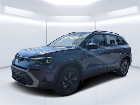 New 2026 Volkswagen Taos S image 7