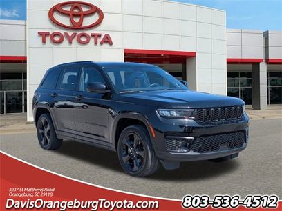 Used 2023 Jeep Grand Cherokee Altitude