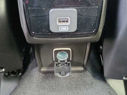 Certified 2025 Jeep Compass Latitude w/ Altitude Special Edition image 23