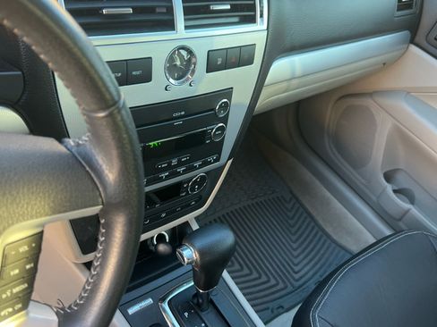 Used 2008 Mercury Milan Premier image 13