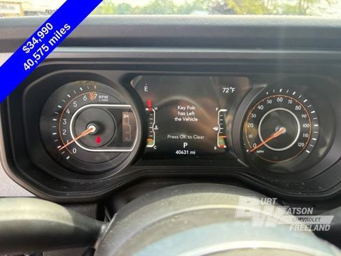 Used 2024 Jeep Wrangler Unlimited Sahara AWD/4WD image 17