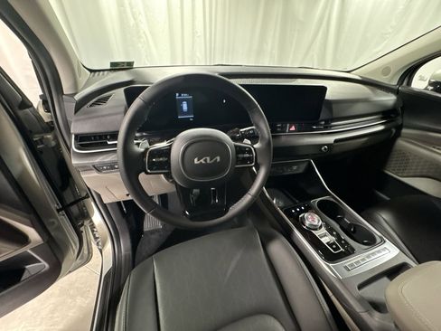 New 2026 Kia Carnival EX image 15