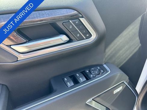New 2026 Chevrolet Silverado 1500 LTZ w/ LTZ Premium Package AWD/4WD image 13