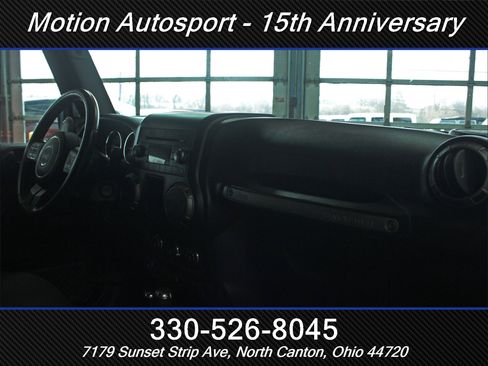 Used 2018 Jeep Wrangler Unlimited Sport image 29