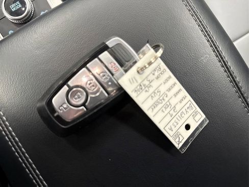 Used 2024 Ford Explorer XLT w/ Equipment Group 202A image 40