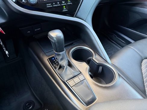 Used 2024 Toyota Camry SE FWD image 20