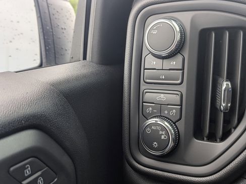 New 2025 GMC Sierra 2500 Pro w/ Convenience Package image 21