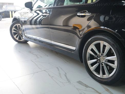 Used 2014 Lexus LS 460 RWD image 4