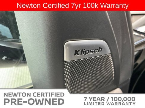 Used 2025 Nissan Armada SL w/ Captain's Chari Seat Package RWD image 11
