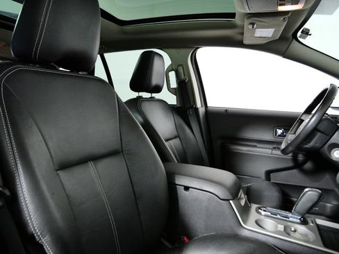 Used 2009 Ford Edge Limited FWD image 12