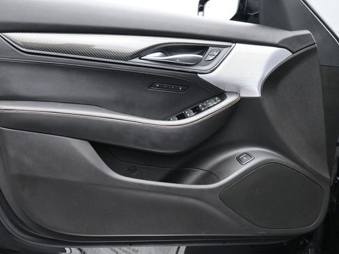 Used 2023 Cadillac CT5 V w/ Premium Package image 9